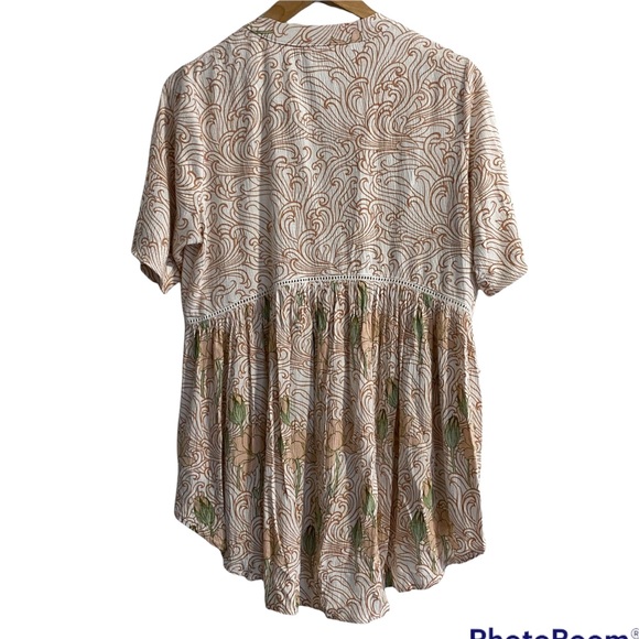 Anthropologie Akemi + Kin Veria Crinkle Rayon Blend Top - Picture 4 of 7